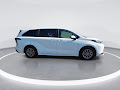 2023 Toyota Sienna LE