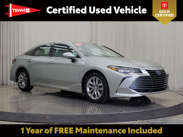 2022 Toyota Avalon Hybrid XLE