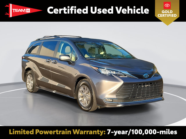 2023 Toyota Sienna Hybrid XLE