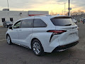 2024 Toyota Sienna Hybrid Platinum