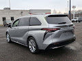 2024 Toyota Sienna Hybrid Platinum