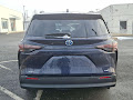 2025 Toyota Sienna Hybrid LE