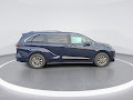 2025 Toyota Sienna Hybrid LE