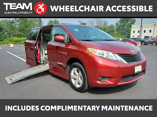 2012 Toyota Sienna LE