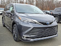 2025 Toyota Sienna Platinum